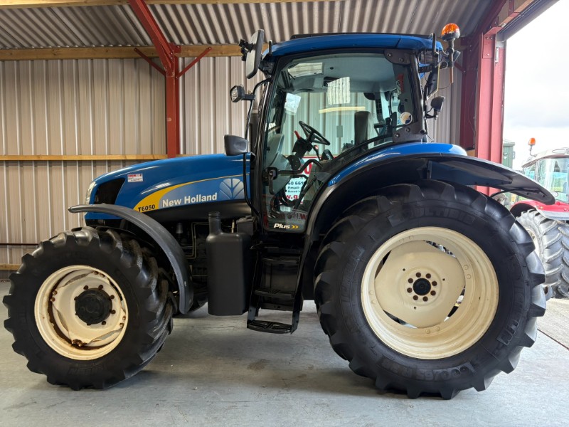 nerw holland t6050.JPEG