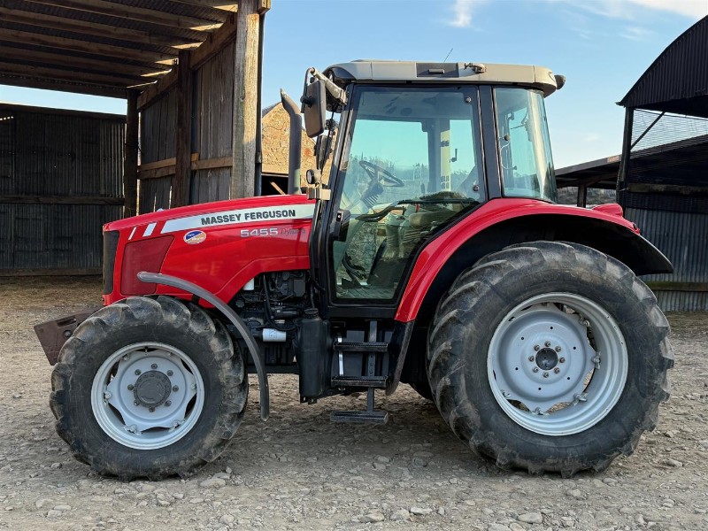 massey ferguson 5455 ex selkirk.JPG