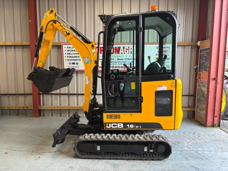 jcb 16c-1 mini excavtor .JPEG
