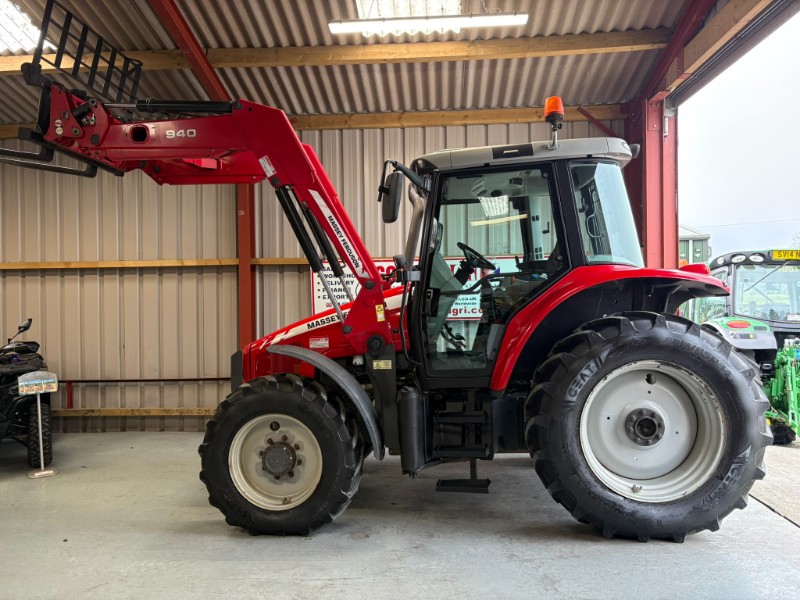 massey ferguson 5455 loader.JPEG
