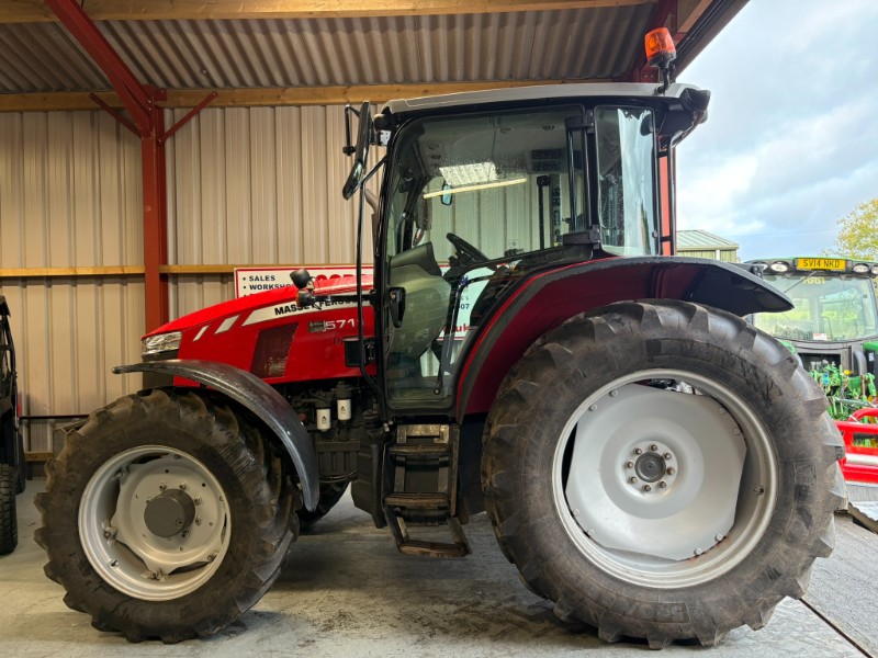 massey ferguson 5711 new pics .JPEG